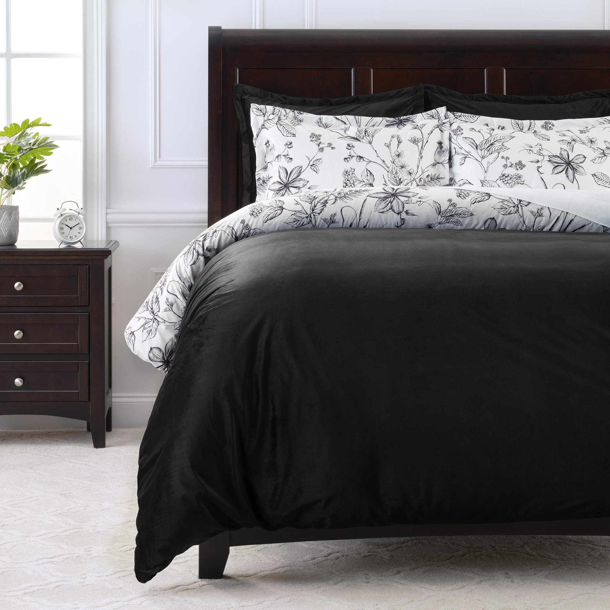 Chanasya 5-Piece Reversible Ultra Soft Brushed Microfiber Velvet Bedding Comforter Duvet Cover Set - Black White Hand Drawn Sketch Floral Botanical Print - (1 Duvet Cover & 4 Pillow Shams) - King Bed