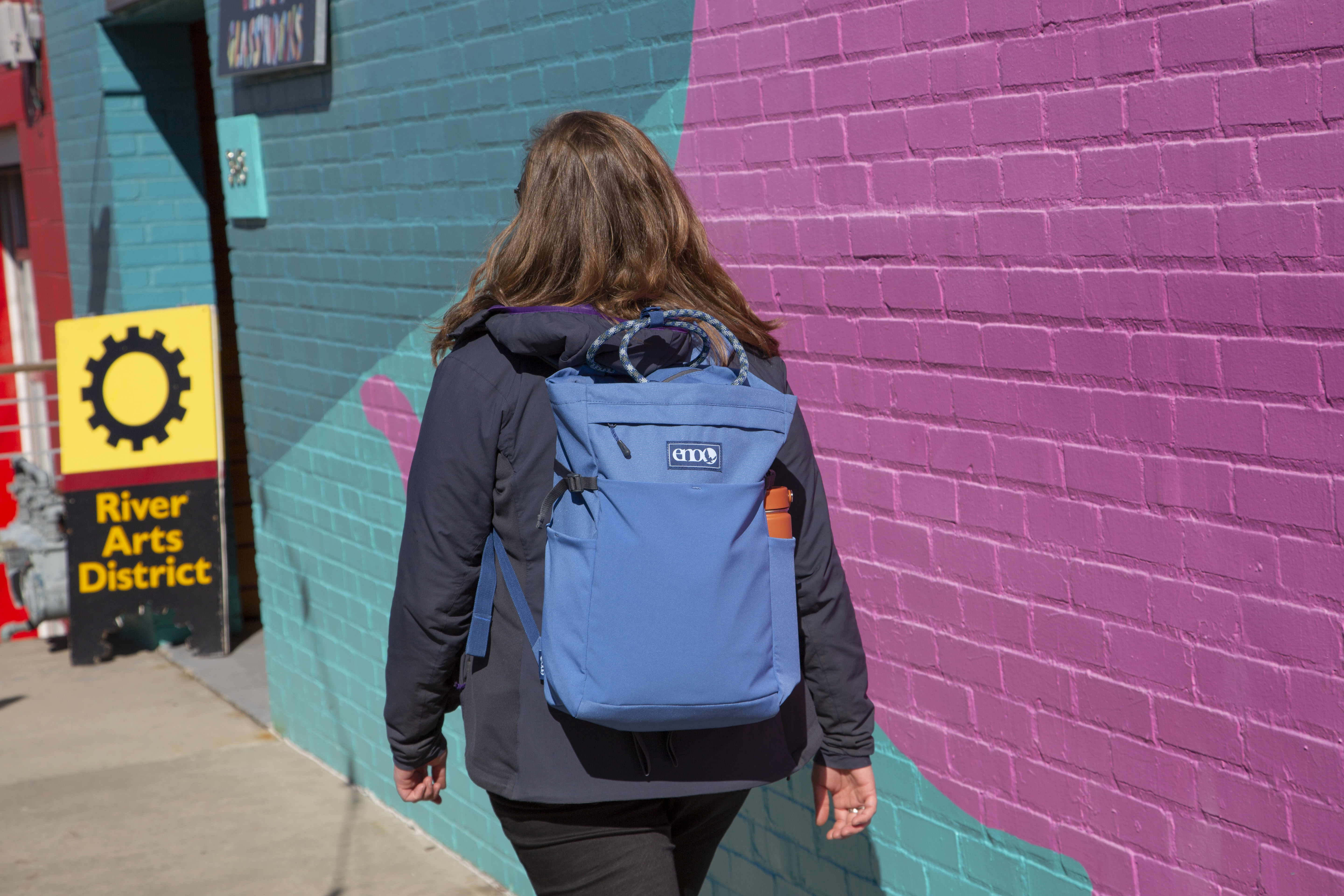 ENO Roan Tote Pack - 20L Outdoor Backpack for Men and Women - For Hiking - Moss - Picture 8 of 24